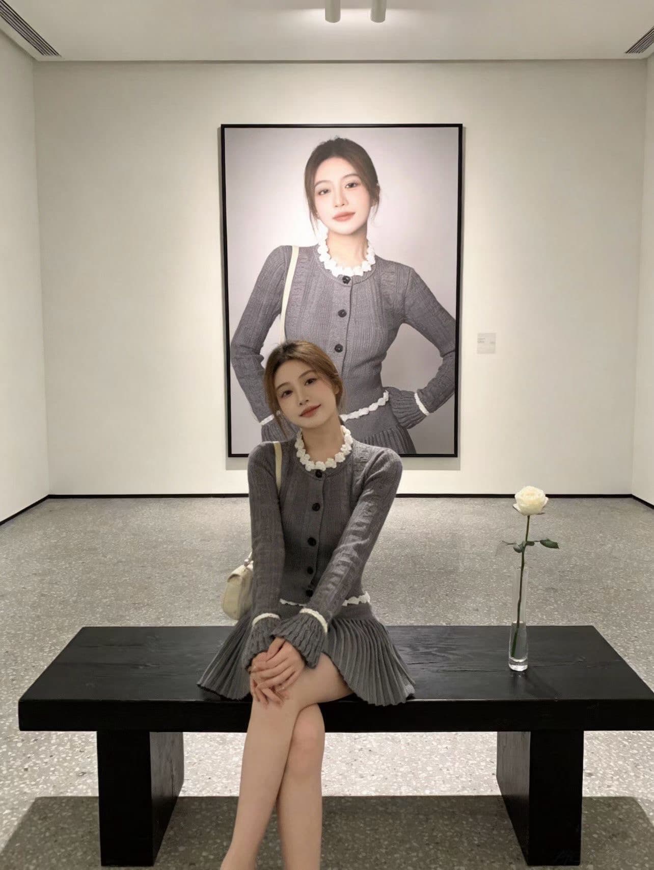 프랑스식 작은 샤넬 스타일 회색 니트 플리츠 드레스 아이들 조기 가을 2026 새로운 자이언트 잘 생긴 에이즈 환자 세트 상세 이미지 2