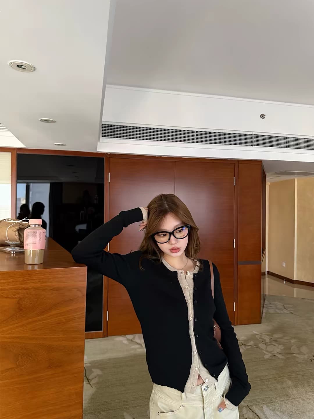 im ~까지 세련된 스택 음악 한 부서 계층의 감각 몸매 가꾸기 맨위 여성 페이크 레이어드 패치워크 색상 양모 니트 오픈 가디건 상세 이미지 3