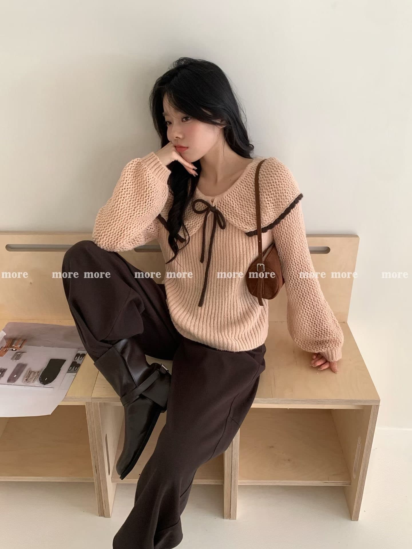 한 부서 부드러운 바람 연령 감소 레이스업 홀로우 아웃 배색 스웨터 여자 가을 겨울 달콤함 외국 가스 베이비 칼라 니트 스웨터 맨위