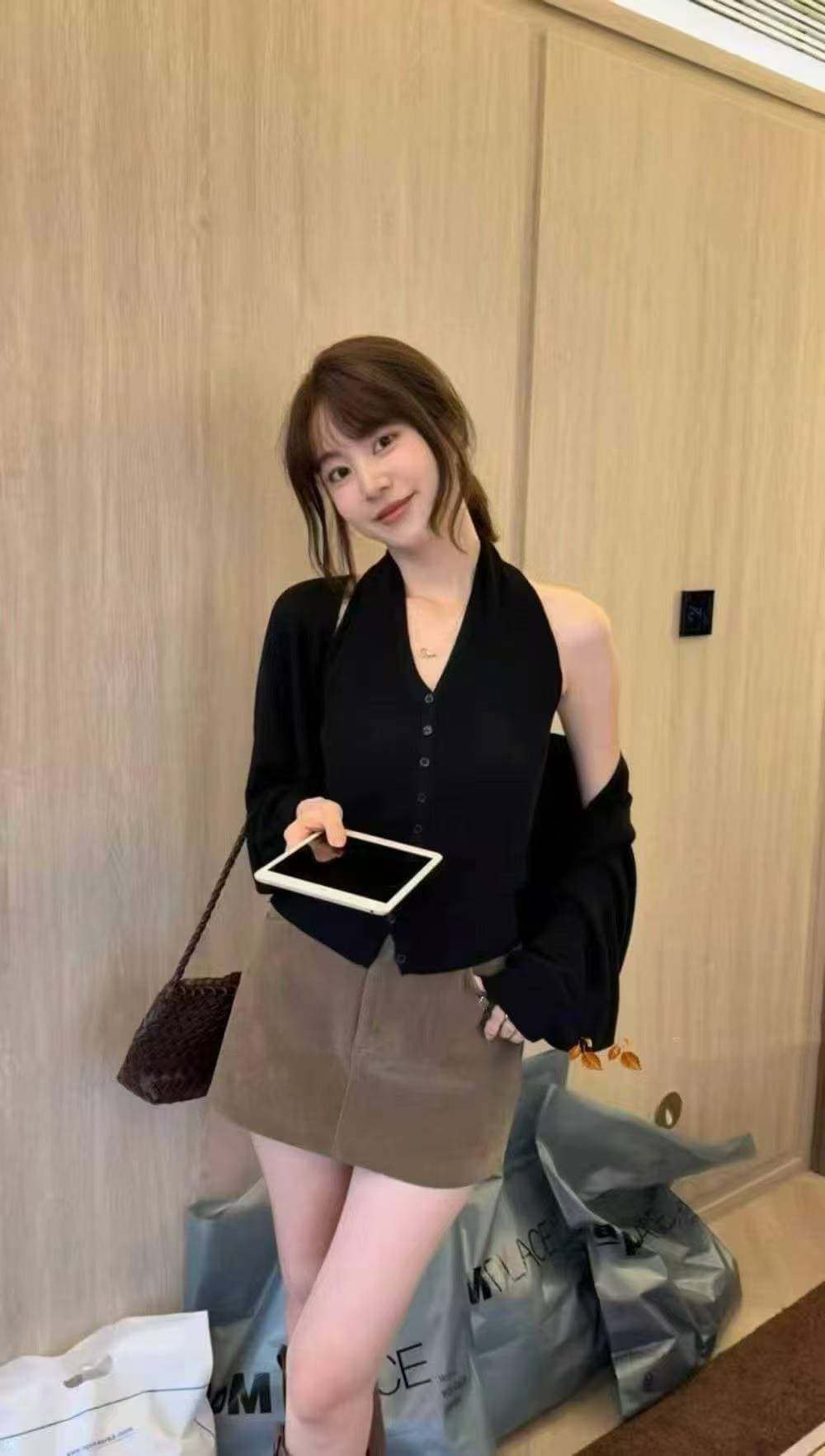 2026 새로운 여성 몸매 가꾸기 쇼트 스타일 니트 오픈 가디건 행침 목 깊은 V 넥 배트윙 소매 스웨터 외부 가져 가라. 상세 이미지 7