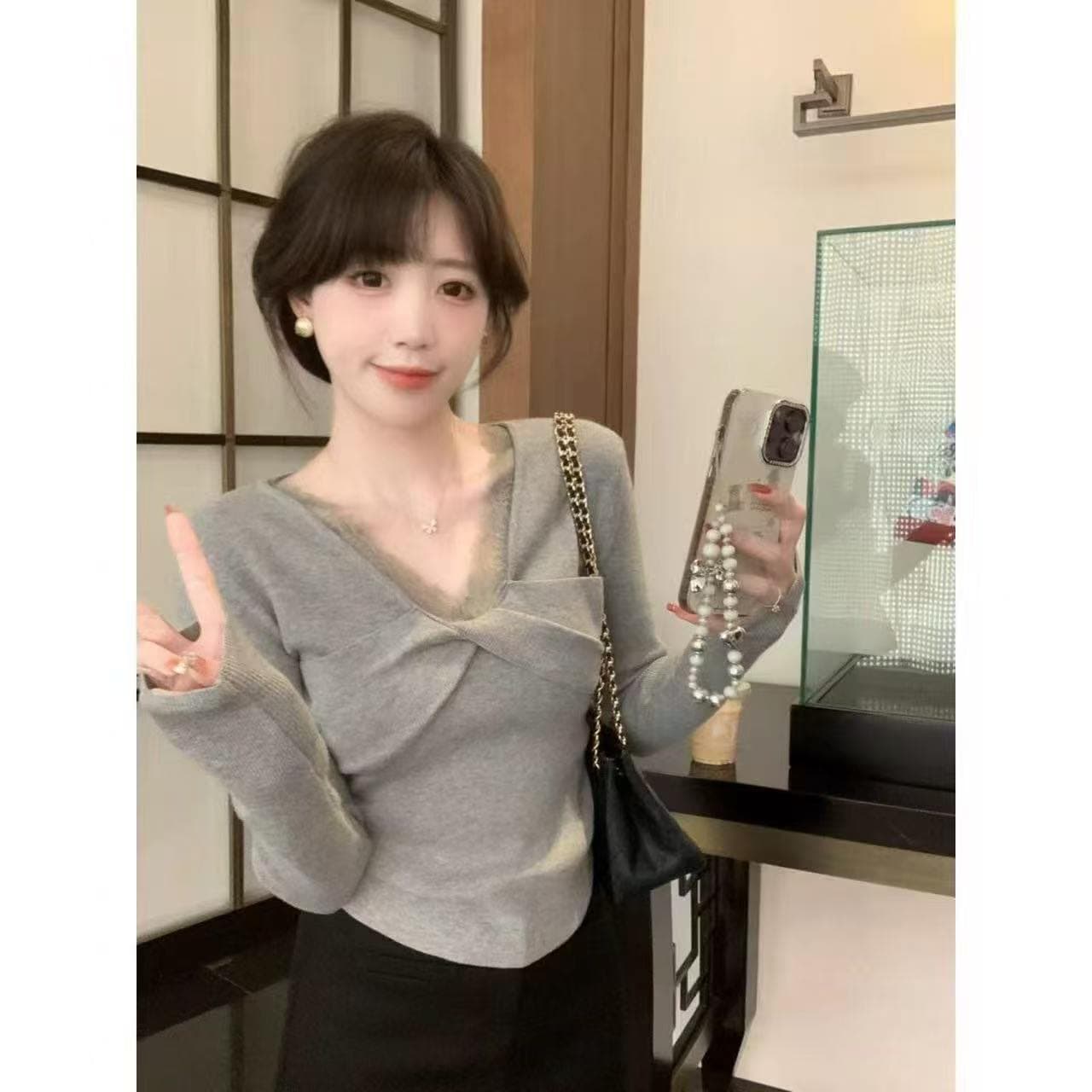 레드 맨 파빌리온 느긋한 바람 스웨터 여자 가을 착용 가져 가라. 2026 새로운 고급 V넥 풀오버 레트로 레이스 니트 스웨터 이미지 3