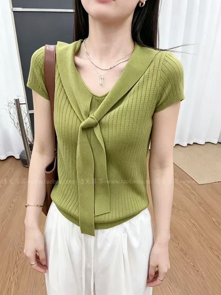 재고 있음 한국 스타일 V넥 레이스업 홀로우 아웃 반팔 니트 스웨터 여성 여름 품격 다용도 슬림해 보이는 작은 셔츠 패션 맨위 상세 이미지 5
