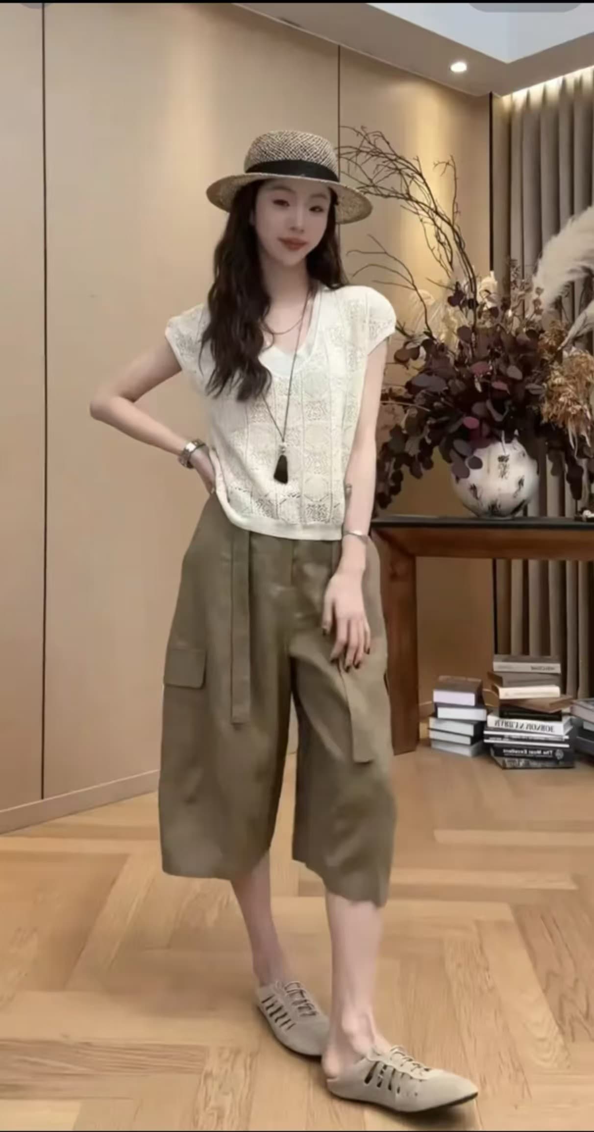 재고 있음 패션 외국 가스 캐주얼 홀로우 아웃 V넥 슬림해 보이는 작은 셔츠 여성 여름 새로운 페이크 레이어드 디자인 니트 스웨터 상세 이미지 3