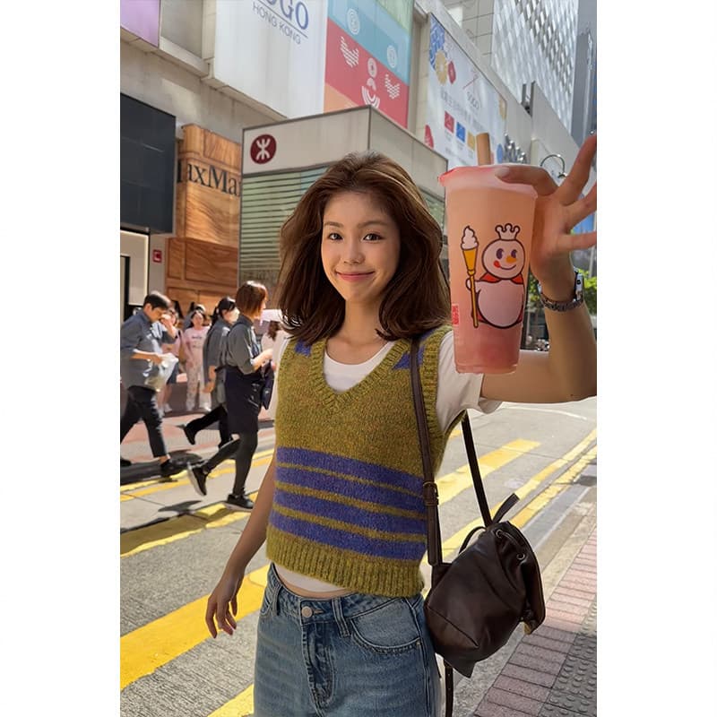 재고 있음 V넥 풀오버 베스트 스웨터 조끼 여성 스트라이프 니트 스웨터 스택 착용 한 부서 이른 가을 착용 가져 가라.