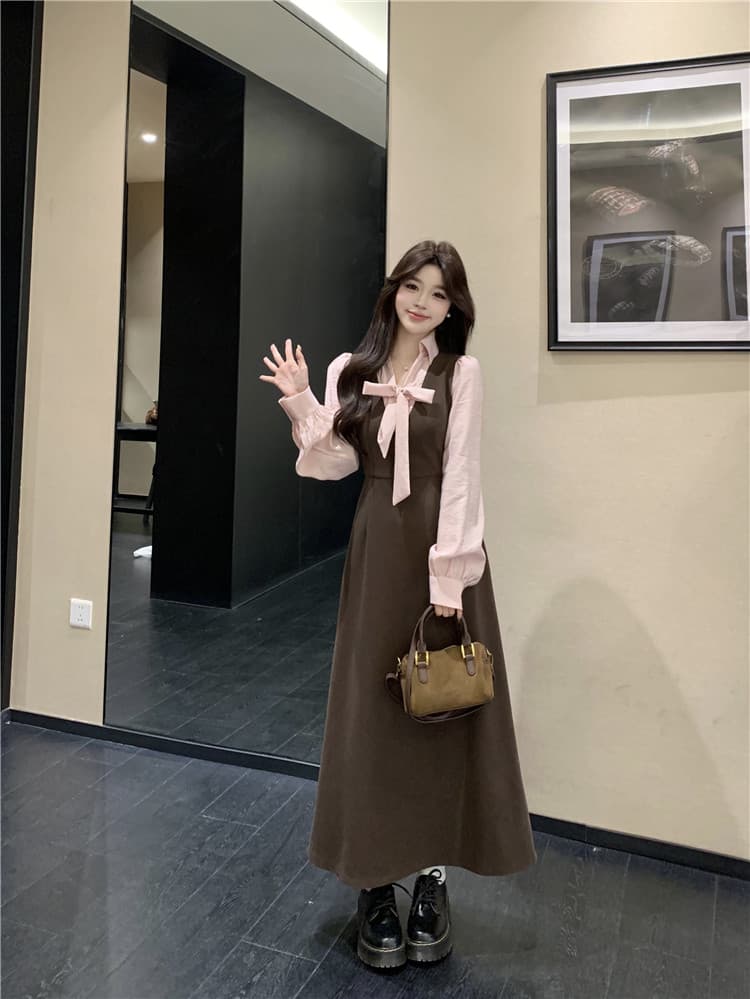 2026 봄 새로운 디자인 센스 슬림해 보이는 페이크 레이어드 배색 패치워크 커피 색상 롱 코트 드레스 아이들 상세 이미지 21