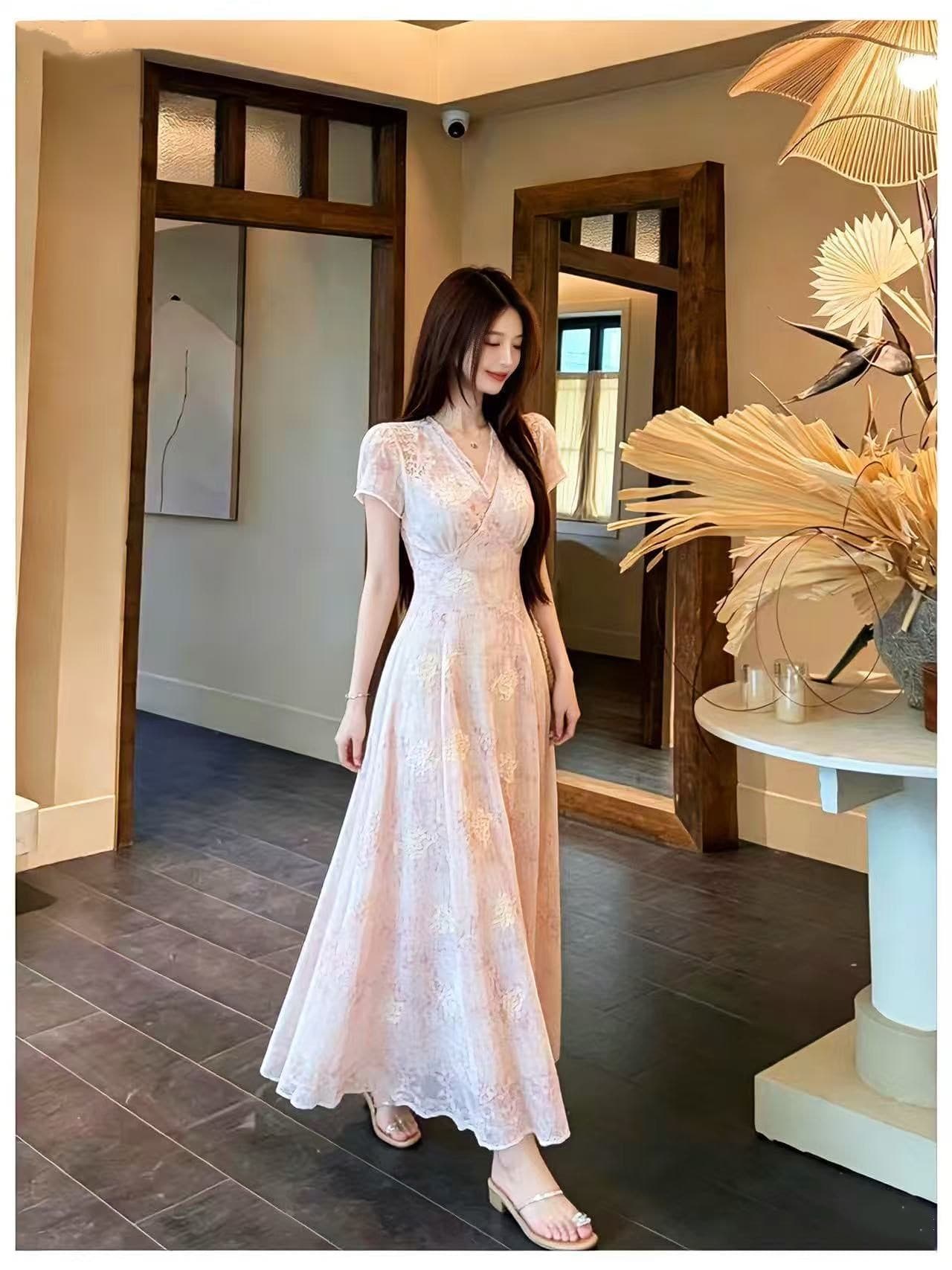 2026 여름 새로운 지방 mm 자수 프랑스식 프릴 V넥 반팔 꽃무늬 여성 드레스 상세 이미지 9