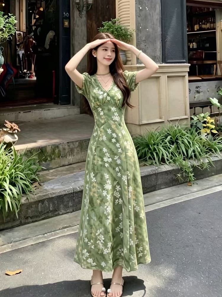 2026 여름 새로운 지방 mm 프랑스식 레트로 옥 쉥 포도 나무 꽃무늬 허리 수축 슬림해 보이는 휴가 바람 품격 드레스 이미지 3