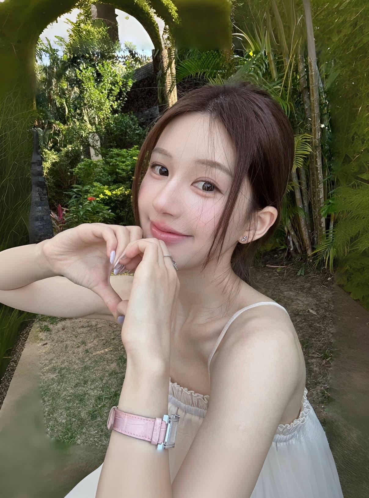 자오 이슬 생각하기 같은 단락 쌀 국수 색상 레이스 패치워크 슬립 주름 허리 수축 디자인 센스 휴가 바람 스택 착용 여성 드레스 상세 이미지 4