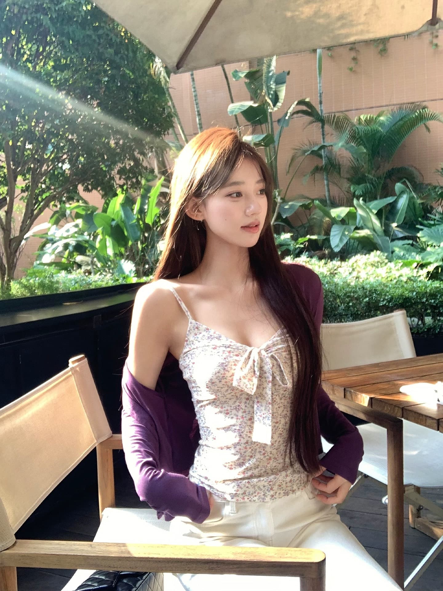 7ellingbm 바람 한 부서 꽃무늬 백리스 캐미솔 인사이드 가져 가라. 조기 봄 새로운 민소매 스택 착용 맨위 상세 이미지 7