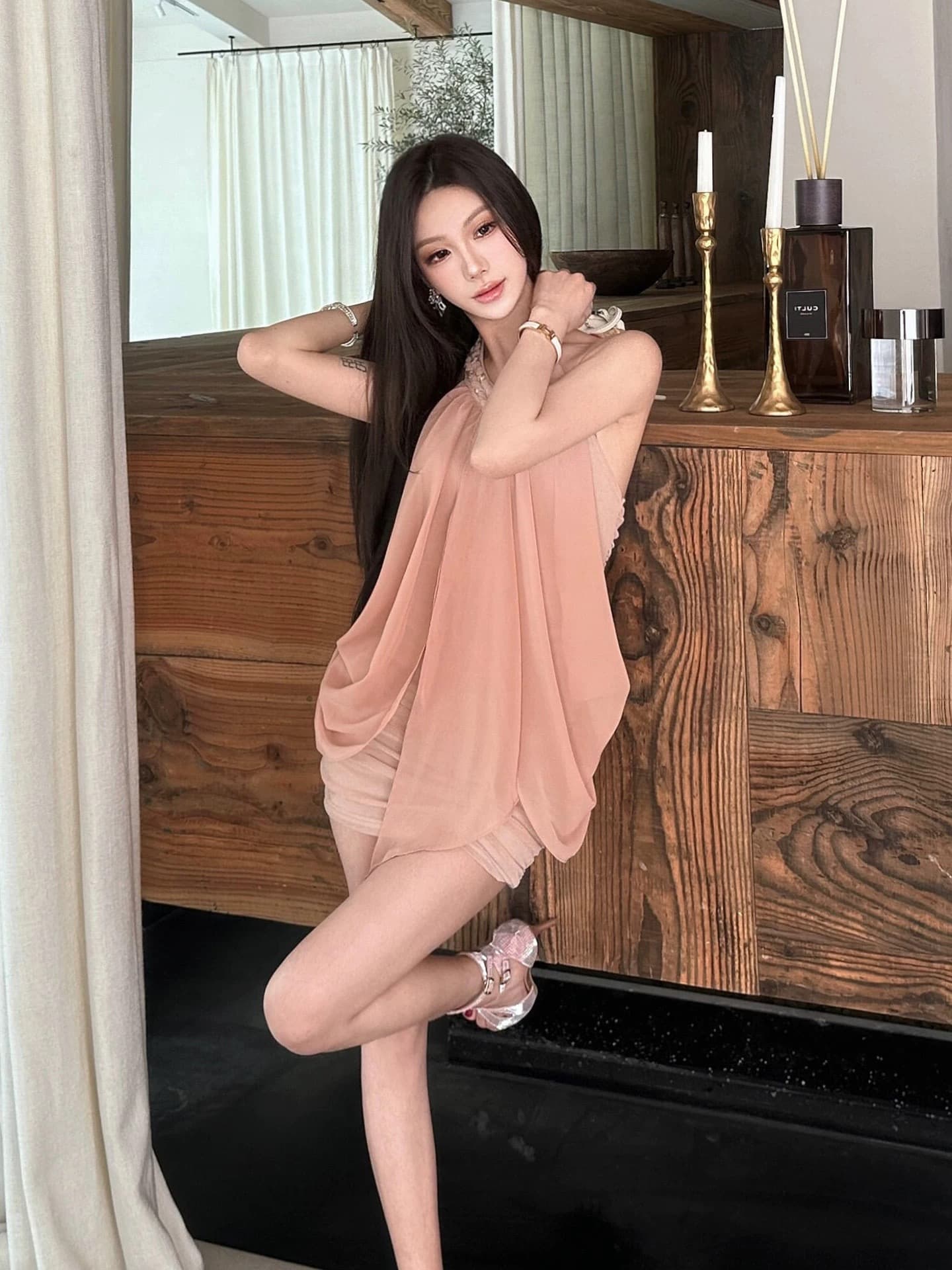 고대 조기 천 골드 명문 여성 망사 쉬폰 짜임 행침 목 드레스 주름 타이트 스커트 미니 스커트 이미지 4