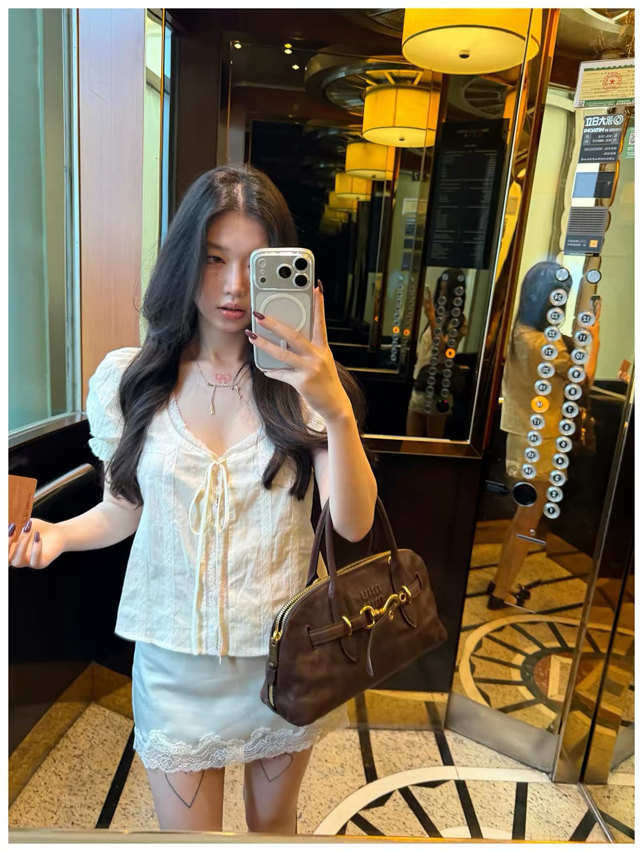 sheepland 부드러운 욕망 끓인 물 레이스 광장 칼라 거품 소매 반팔 여성 셔츠 여름 슬림해 보이는 작은 셔츠 맨위