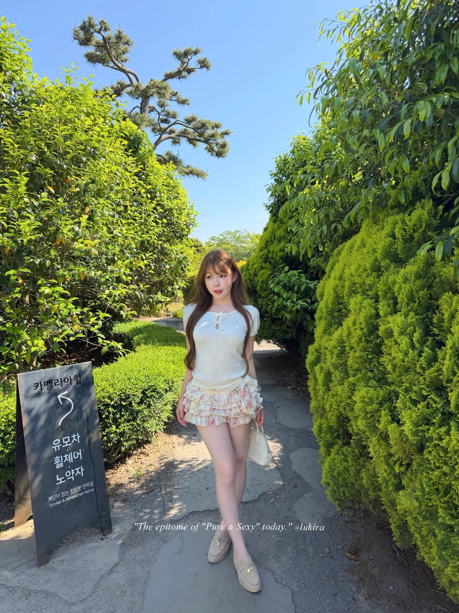 lukira 빛 연 여름 라운드 넥 나비 매듭 홀로우 아웃 자카드 니트 반팔 티셔츠 여성 여름 슬림해 보이는 맨위 상세 이미지 3