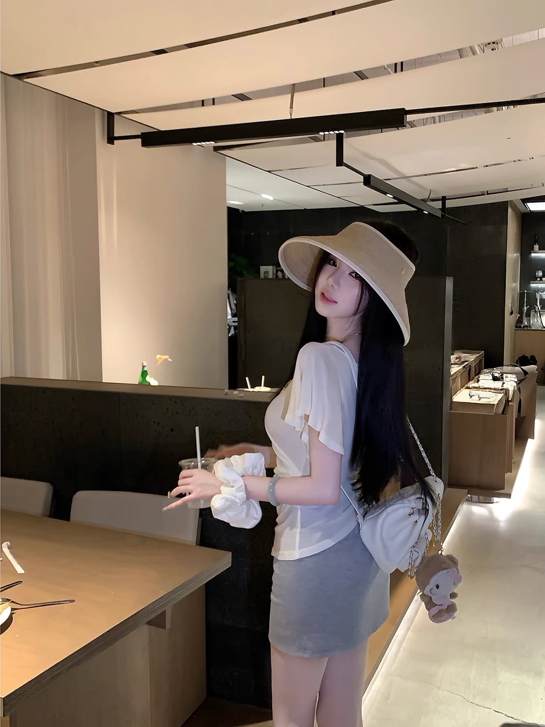 우아한 조 부드러운 구름 측면 여름 새로운 반팔 티셔츠 주간 실크 아세트산 뽕나무 누에 실크 V넥 레이스 레이스 맨위 여성 상세 이미지 1