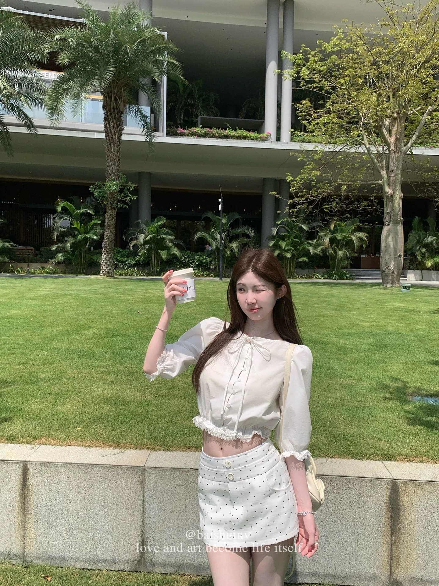 화이트 워터 여성 라운드 골동품 소녀 주간 실크 코튼 버블 여성 셔츠 여름 패치워크 홀로우 아웃 레이스 순수한 욕망 맨위 상세 이미지 3