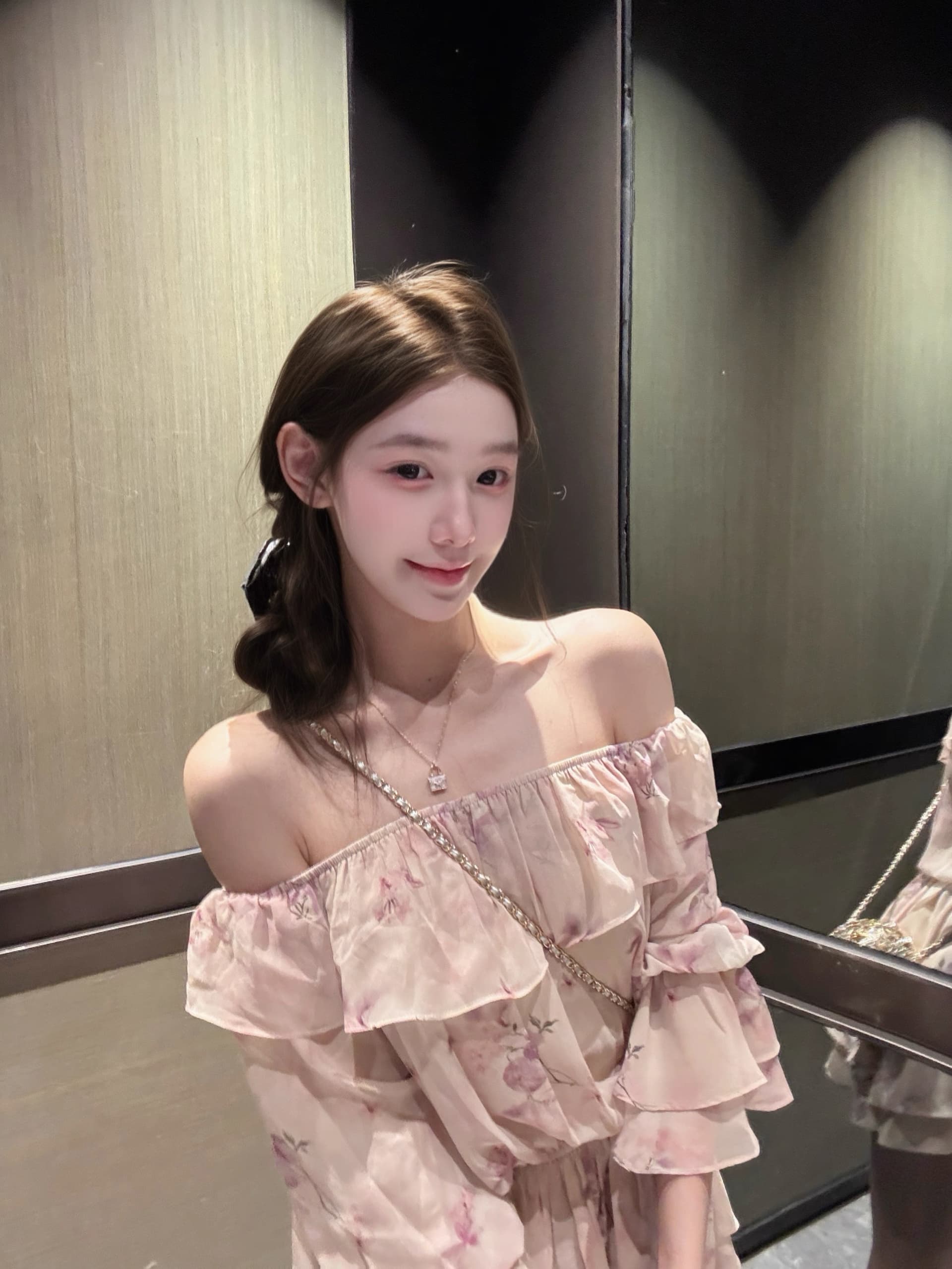 meng 의류 한푸 새로운 프랑스식 부드러운 바람 오프숄더 허리 수축 슬림해 보이는 꽃무늬 휴가 드레스 이미지 3