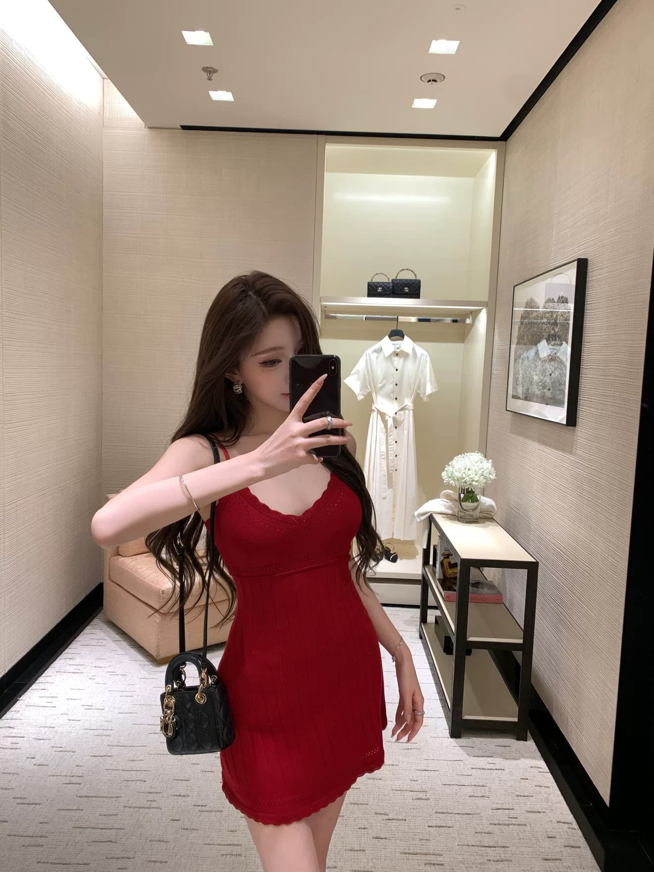 fbblimit 黛 웨스트 미스 순수한 욕망 분위기 몸매 가꾸기 쇼트 스타일 홀로우 아웃 자수 V넥 드레스 상세 이미지 1