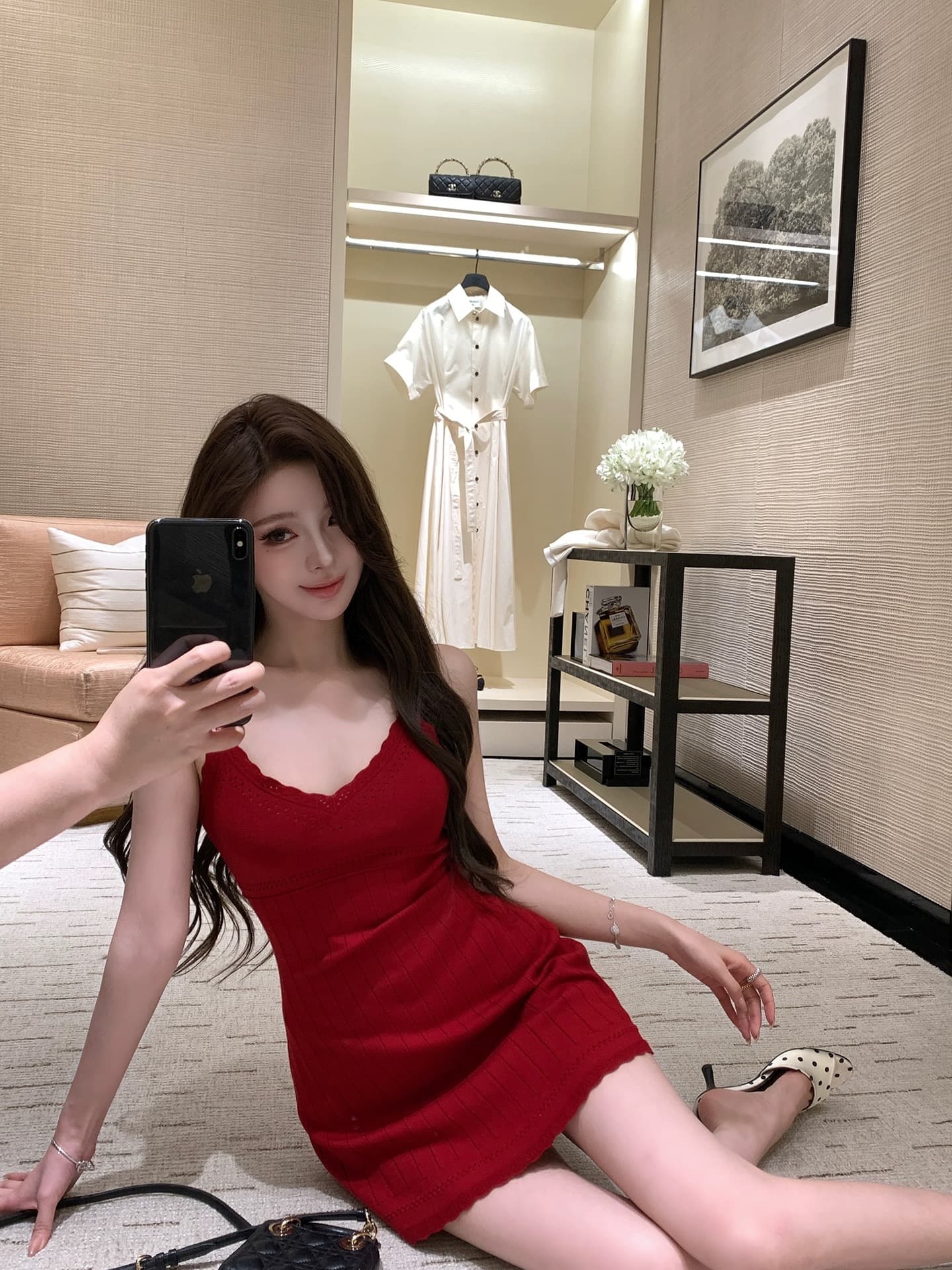 fbblimit 黛 웨스트 미스 순수한 욕망 분위기 몸매 가꾸기 쇼트 스타일 홀로우 아웃 자수 V넥 드레스 상세 이미지 5