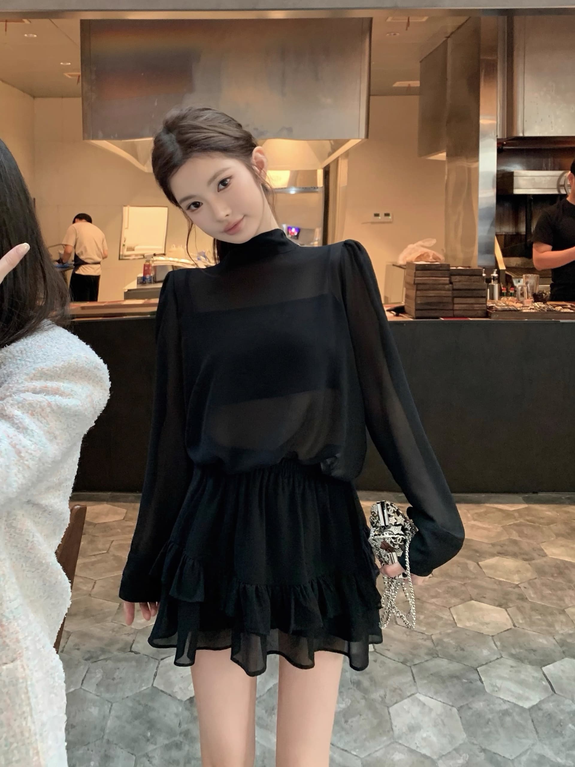 chicyou 지붕 품격 아름다움 검정색 쉬폰 긴팔 셔츠 연꽃 잎 미니 스커트 이미지 2