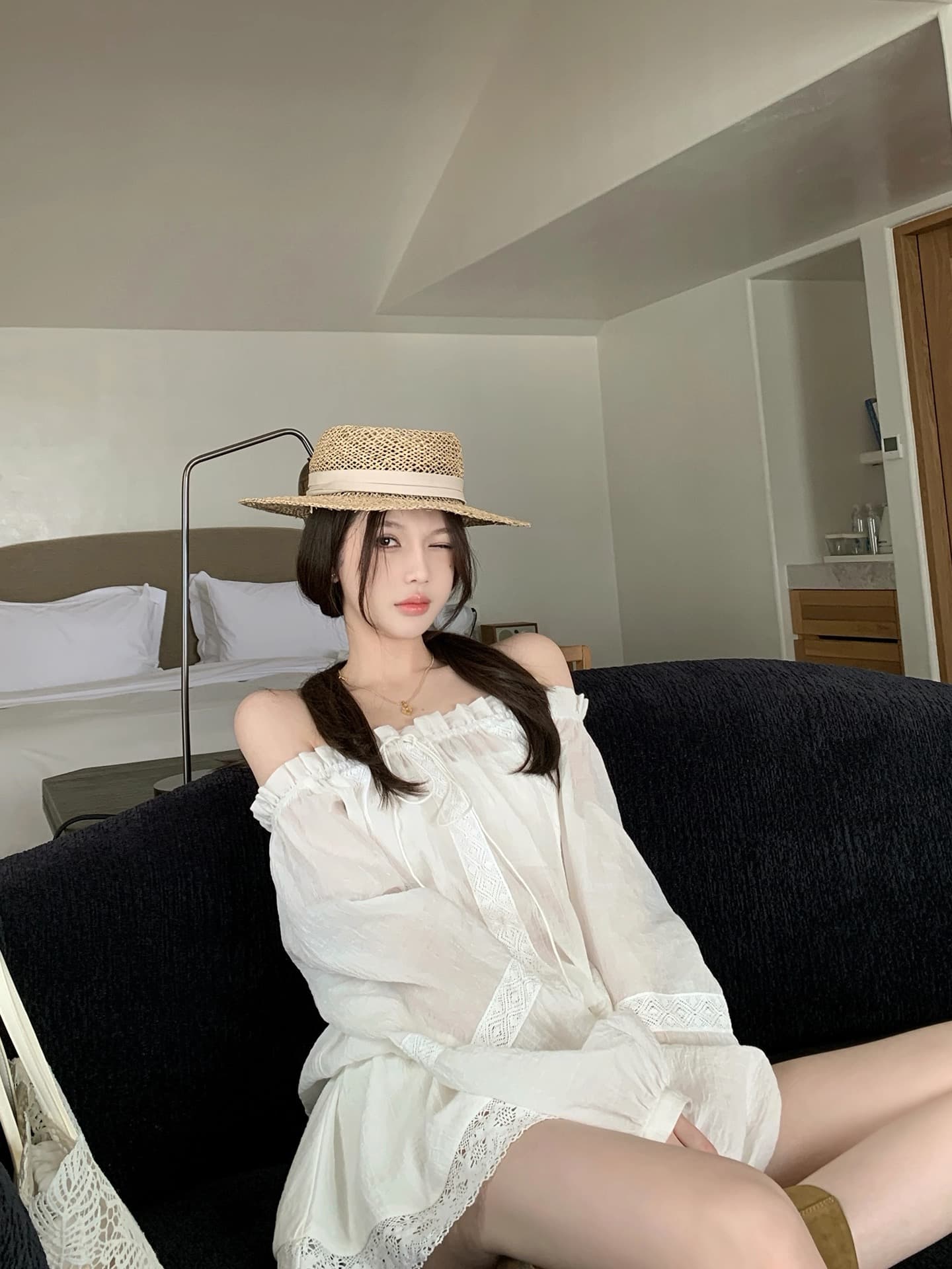 titi 작은 자매 빈 하이 로밍 드레스 여름 벌룬 소매 오프숄더 품격 허리 수축 고급 센스 미니 스커트 이미지 3