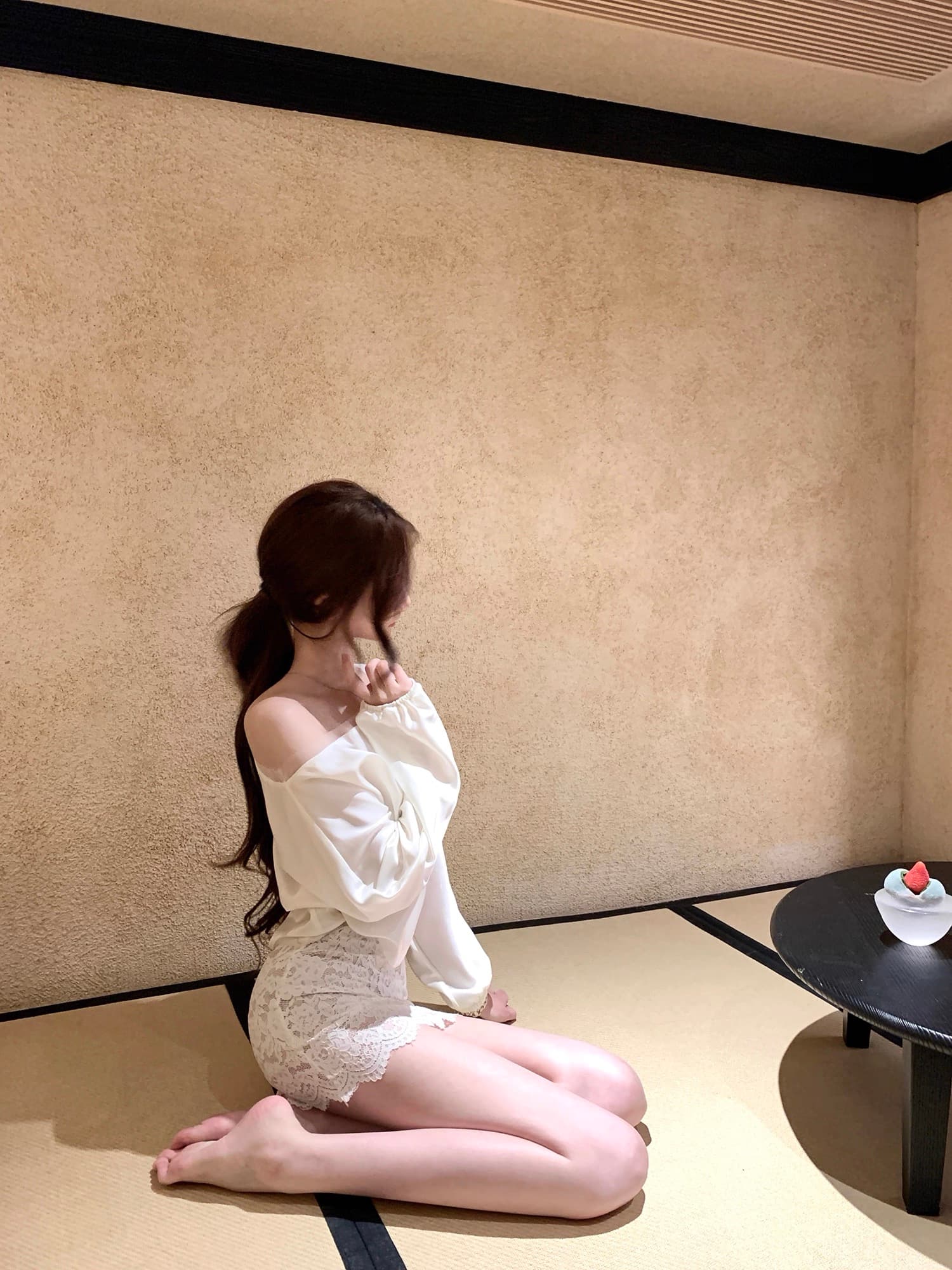 kubiliv 화이트 리 연애 편지 맞춤 새틴 오프숄더 맨위 무거운 작업 레이스 반신 스커트 비싼 가스 세트 상세 이미지 4