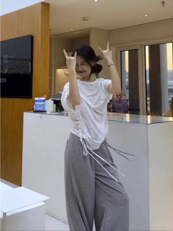 정가 재고 있음 느슨함 센스 착용 가져 가라. 불규칙 마이크로 ~을 통해 자외선 차단 맨위 루즈핏 슬림해 보이는 캐주얼 바지 투피스 세트 새로운 상세 이미지 8