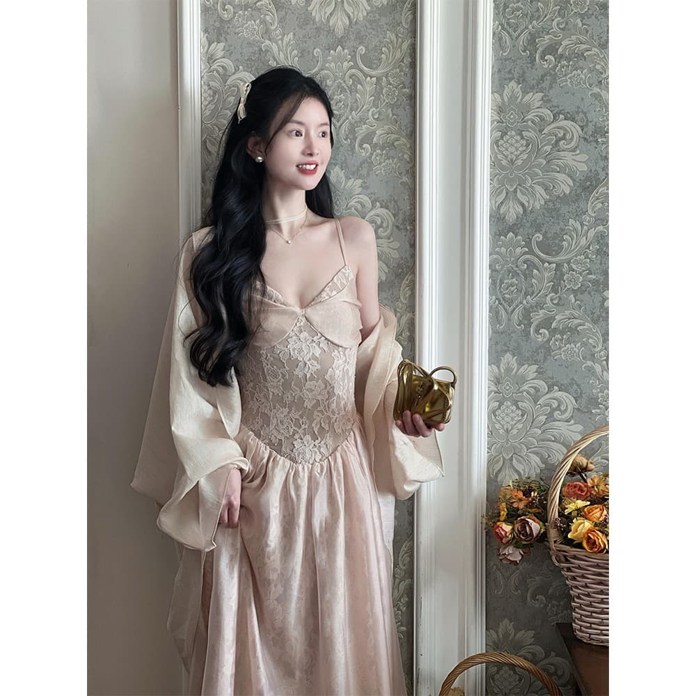 정가 재고 있음 프랑스식 빛 럭셔리 바람 레이스 V넥 슬립 여성 드레스 여름 새로운 자외선 차단 숄 세트 이미지 4