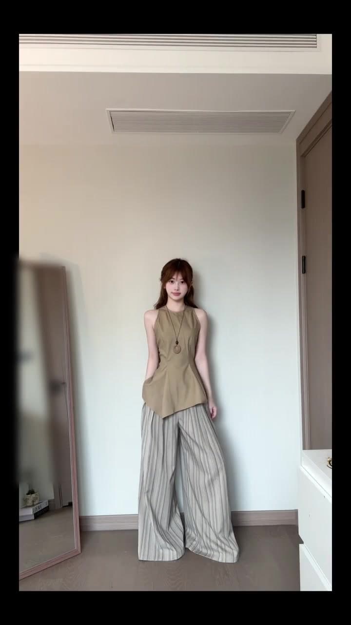 정가 재고 있음 오래된 돈 바람 레트로 민소매 라운드 넥 허리 수축 조끼 여성 2026 여름 새로운 다용도 몸매 가꾸기 맨위 이미지 3