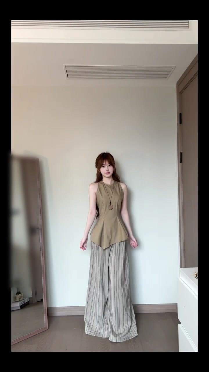 정가 재고 있음 오래된 돈 바람 레트로 민소매 라운드 넥 허리 수축 조끼 여성 2026 여름 새로운 다용도 몸매 가꾸기 맨위 이미지 4
