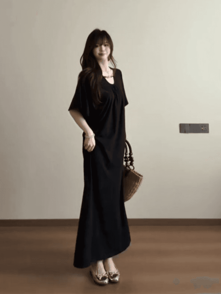 정가 재고 있음 느슨함 느긋한 바람 검정색 배트윙 소매 니트 여성 드레스 품격 슬림해 보이는 루즈핏 롱 스커트 이미지 4