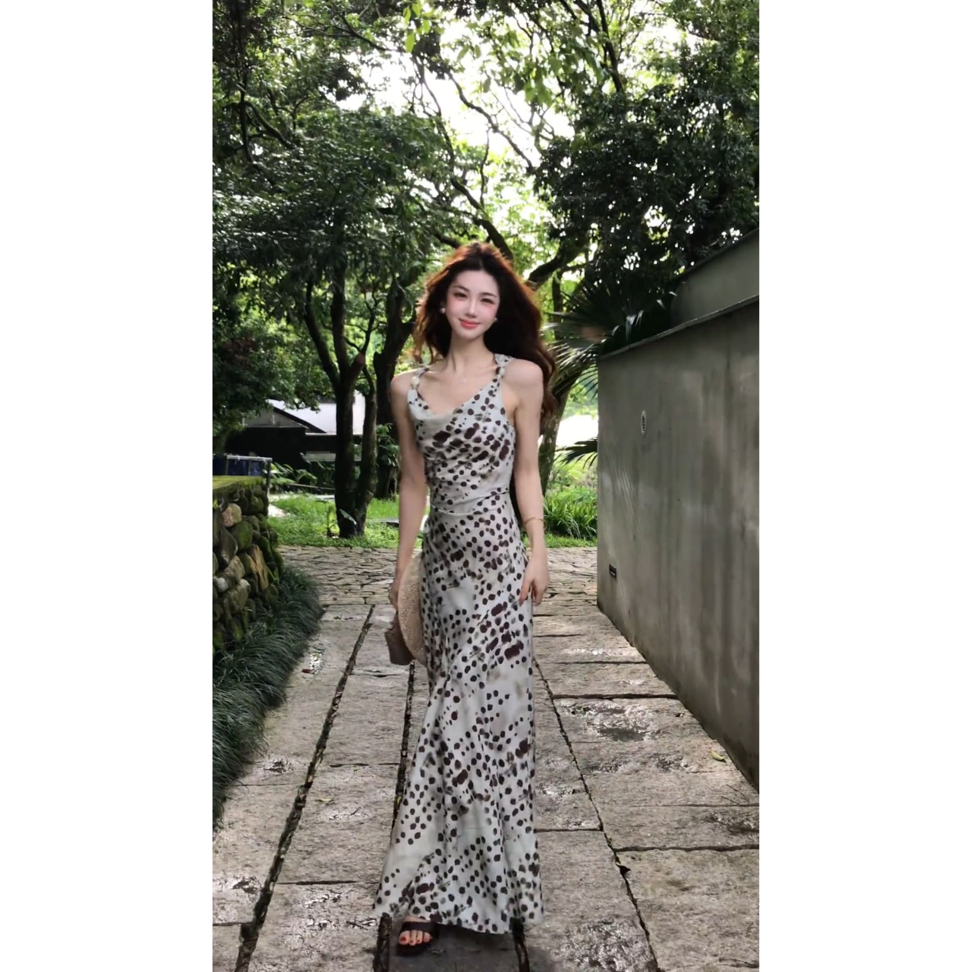 정가 한 부서 빛 럭셔리 센스 착용 가져 가라. 흔들다 칼라 도트 무늬 슬립 여성 드레스 허리 수축 슬림해 보이는 품격 롱 스커트 이미지 4