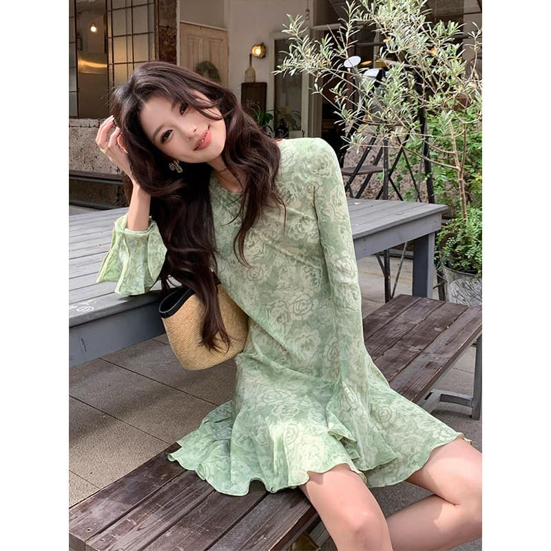 정가 프랑스식 낭만주의 바람 녹색 프린트 여성 드레스 휴가 바람 슬림해 보이는 꼬집기 허리 나팔 소매 미니 스커트 이미지 3