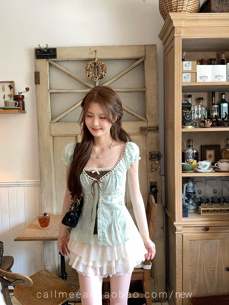 정가 한 부서 핫걸 바람 레이스 레이스업 거품 소매 여성 셔츠 여름 새로운 홀로우 아웃 작은 키 다용도 맨위 상세 이미지 2