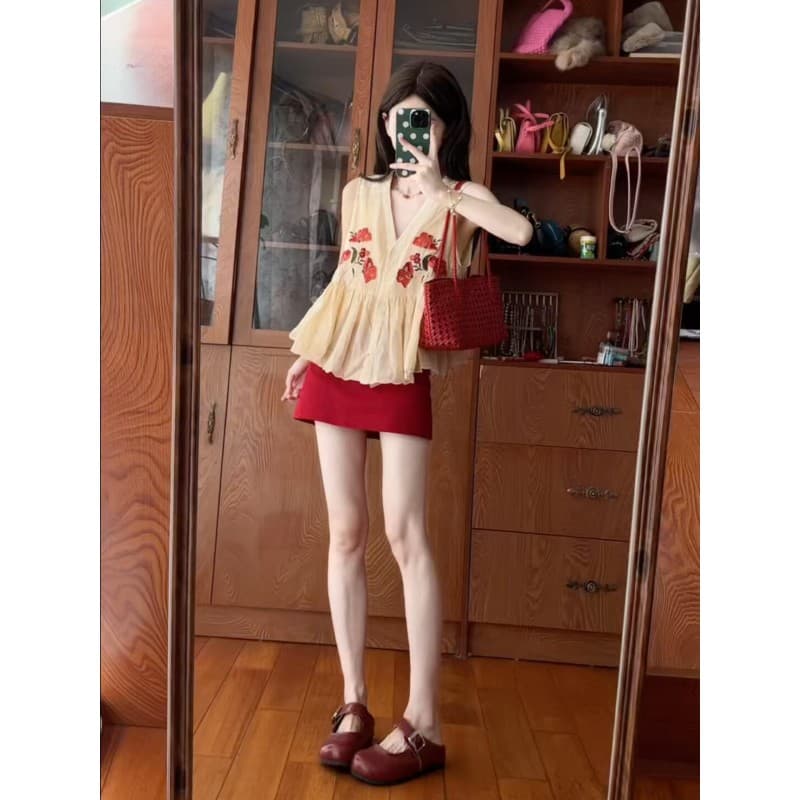정가 한 부서 부드러운 바람 자수 V넥 민소매 조끼 여성 여름 다용도 한 마디 반신 스커트 투피스 세트 이미지 6