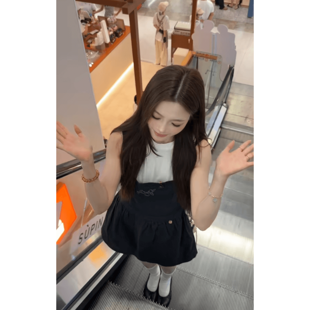 정가 한 부서 학원 스타일 민소매 조끼 슬림해 보이는 맨위 여름 소녀 바람 멜빵 점프 슈트 치마 세트 이미지 2