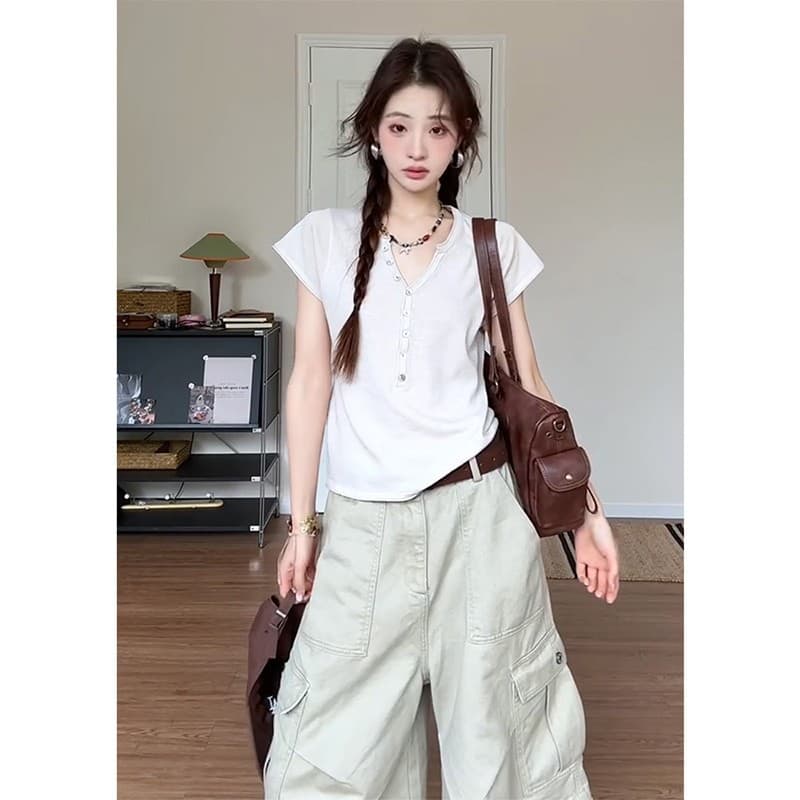 정가 프랑스식 레트로 V넥 니트 반팔 티셔츠 맨위 여성 루즈핏 슬림해 보이는 넓은 다리 7부 바지 세트 이미지 2