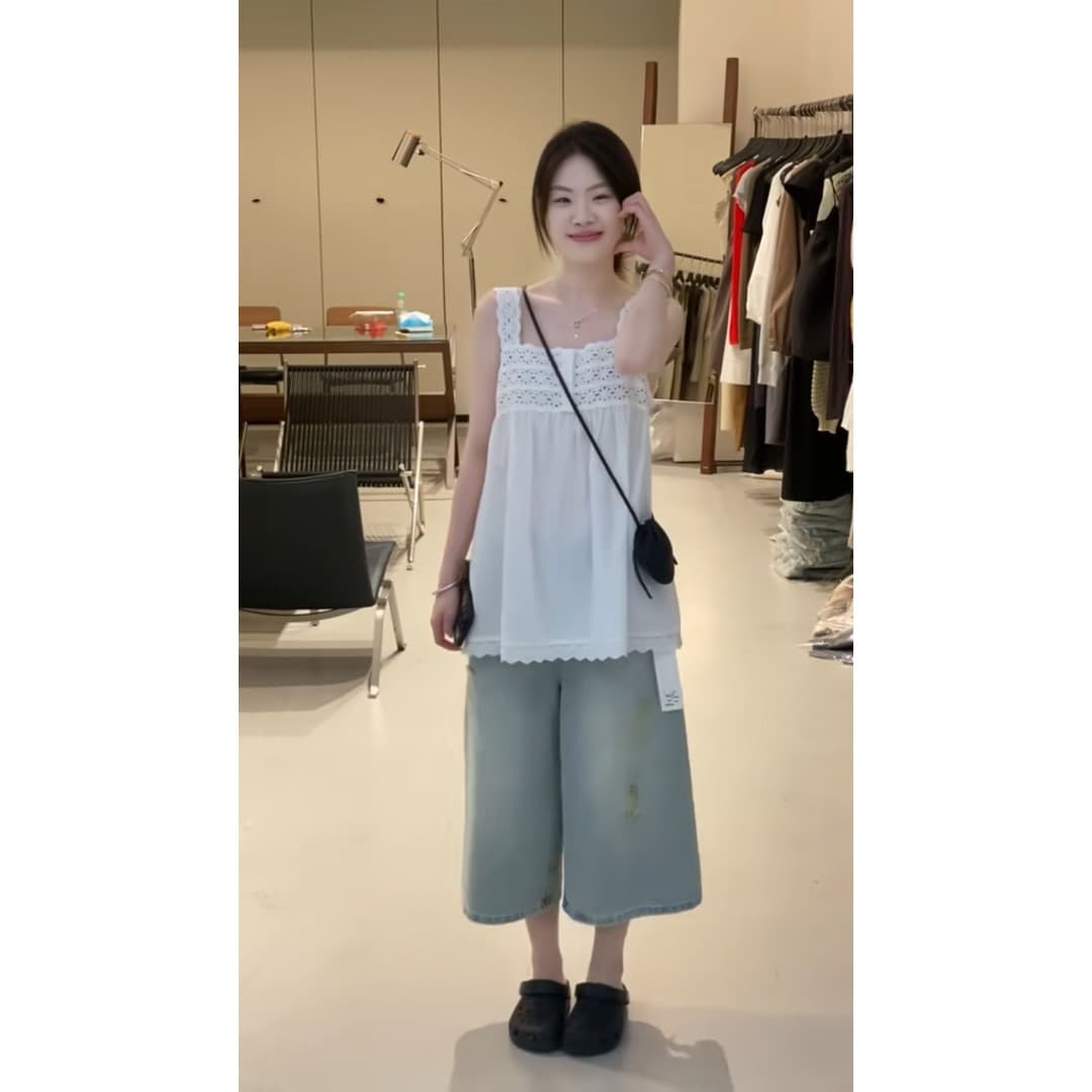 정가 한 부서 광장 칼라 레이스 홀로우 아웃 디자인 센스 조끼 맨위 여성 여름 다용도 청바지 세트 상세 이미지 3