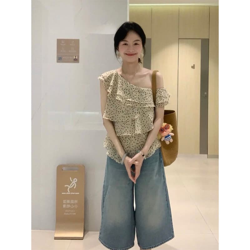 정가 부드러운 바람 도트 무늬 프릴 비스듬한 어깨 의류 여성 여름 작은 키 7 점 청바지 세트 상세 이미지 4