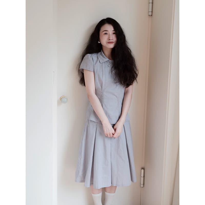 정가 프랑스식 부드러운 바람 폴로 칼라 반팔 셔츠 맨위 여성 하이웨이스트 한 마디 체크무늬 반신 치마 세트 상세 이미지 4