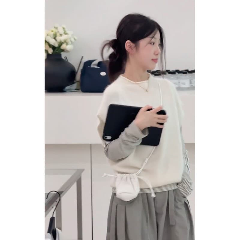 정가 한 부서 스트라이프 긴팔 티셔츠 스택 착용 스웨터 조끼 여성 하이웨이스트 슬림해 보이는 와이드 레그 팬츠 3종 세트 상세 이미지 5