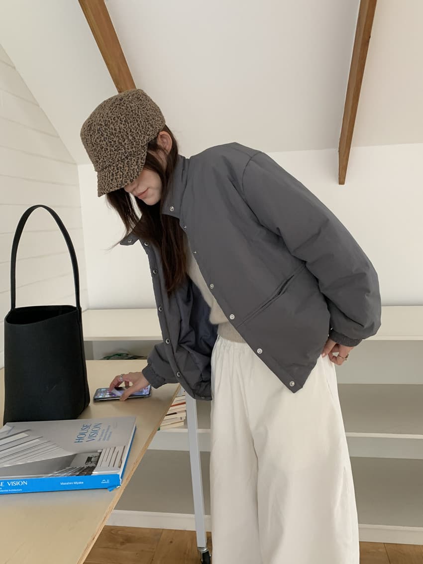 실사 한 부서 다용도 루즈핏 슬림해 보이는 스탠드 칼라 싱글 줄 버튼 보온 면 의류 쇼트 스타일 작은 키 빵 외투 상세 이미지 23