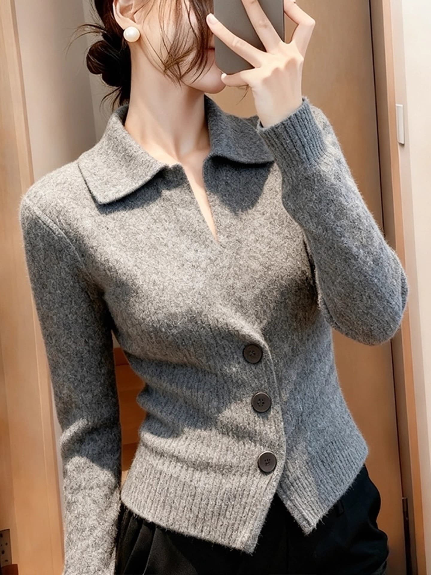 패션 느슨함 센스 폴로 칼라 회색 스웨터 여자 가을 새로운 몸매 가꾸기 슬림해 보이는 다용도 고급 센스 니트 스웨터 맨위 상세 이미지 5