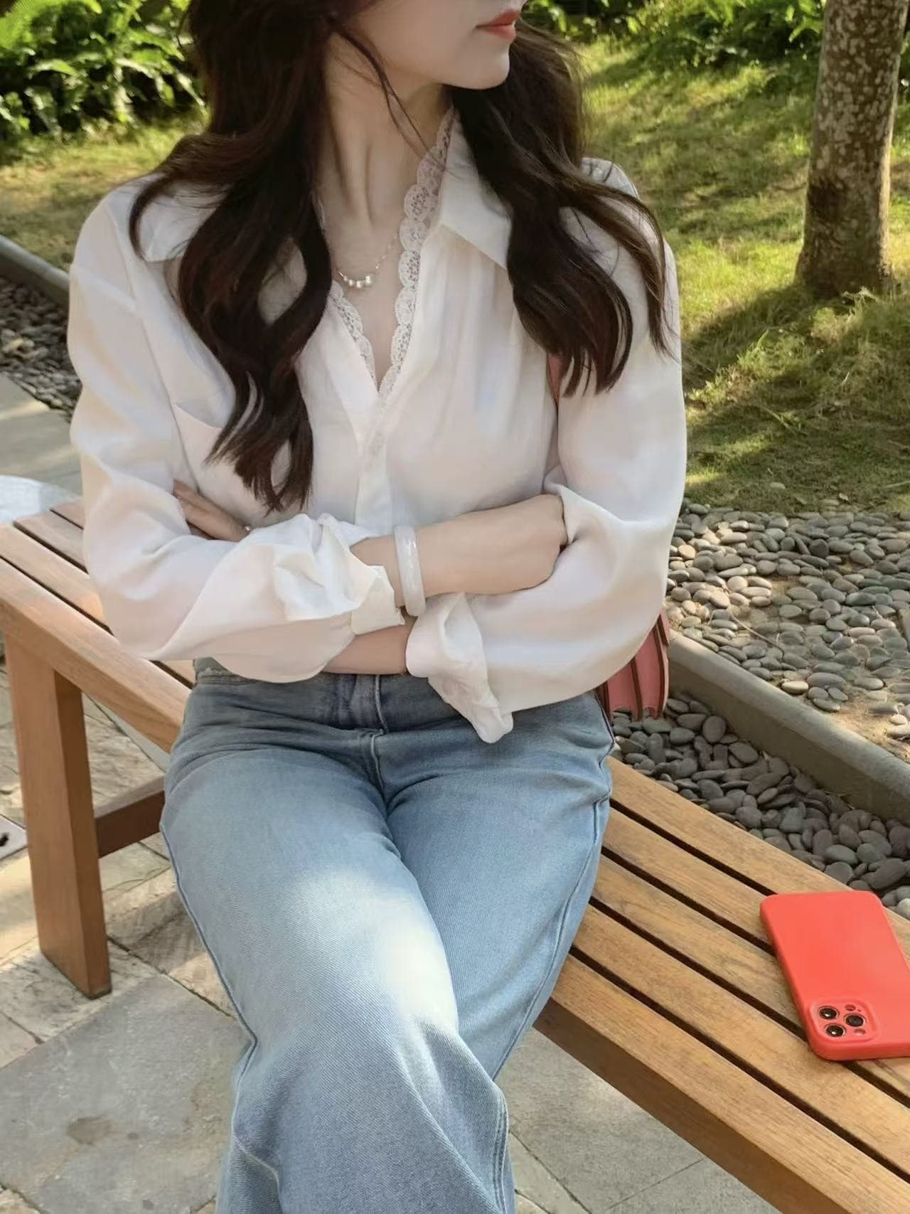 2026 봄 여름 새로운 한 부서 디자인 센스 작은 대중 레이스 레이스 긴팔 여성 셔츠 화이트 자외선 차단 작은 셔츠 맨위 이미지 2
