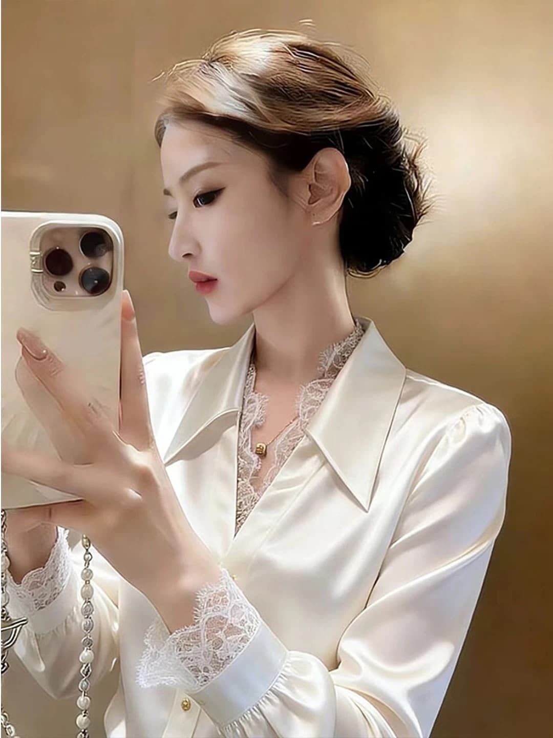 빛 럭셔리 고급 센스 레이스 조각 페이크 레이어드 새틴 여성 셔츠 봄 긴팔 몸매 가꾸기 작은 대중 디자인 센스 맨위 이미지 4