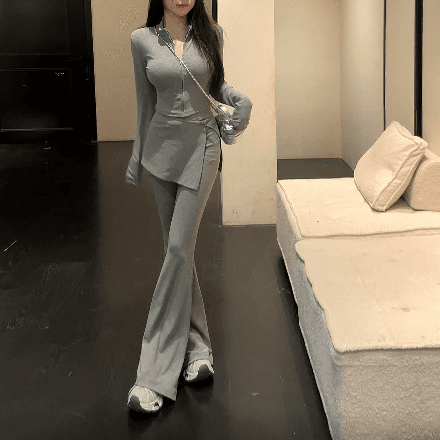경관 그림 2026 봄 가을 핫걸 바람 스탠드 칼라 긍정적 인 어깨 지퍼 허리 수축 맨위 하이웨이스트 마이크로 나팔 바지 랩스커트팬츠 세트 이미지 2