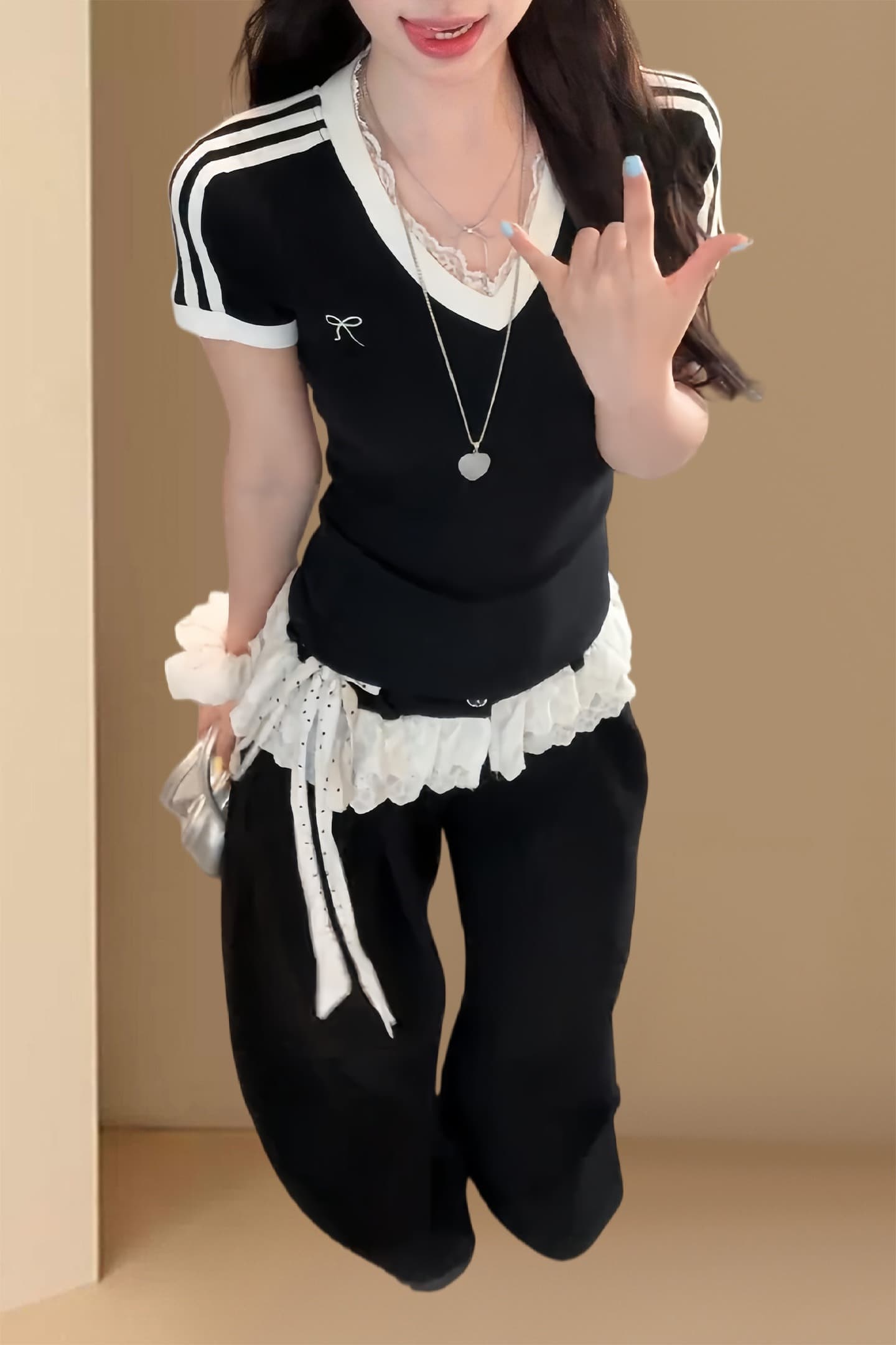 경관 그림 순수한 욕망 핫걸 레이스 V넥 반팔 티셔츠 2026 새로운 여름 레트로 바 기사 맨위 바지 세트 이미지 6