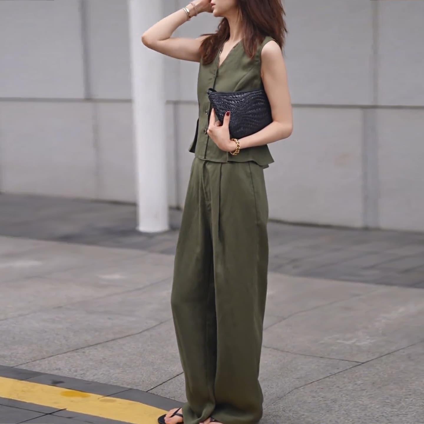 경관 그림 오래된 돈 바람 녹색 V넥 베스트 와이드 레그 팬츠 두 조각 여성 세트 여름 품격 슬림해 보이는 고급 센스 세트 여성 의류 이미지 4