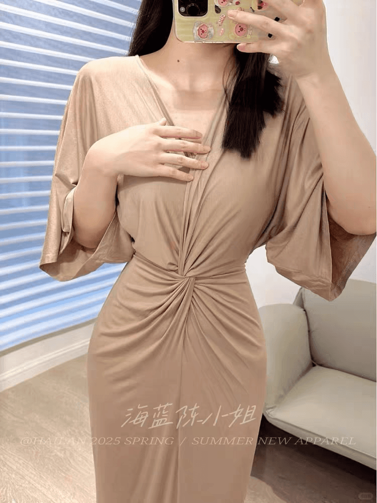 품격 우아함 V넥 드레스 여름 비틀림 디자인 센스 트임 타이트 스커트 커피 색상 롱 스커트 여성 상세 이미지 5