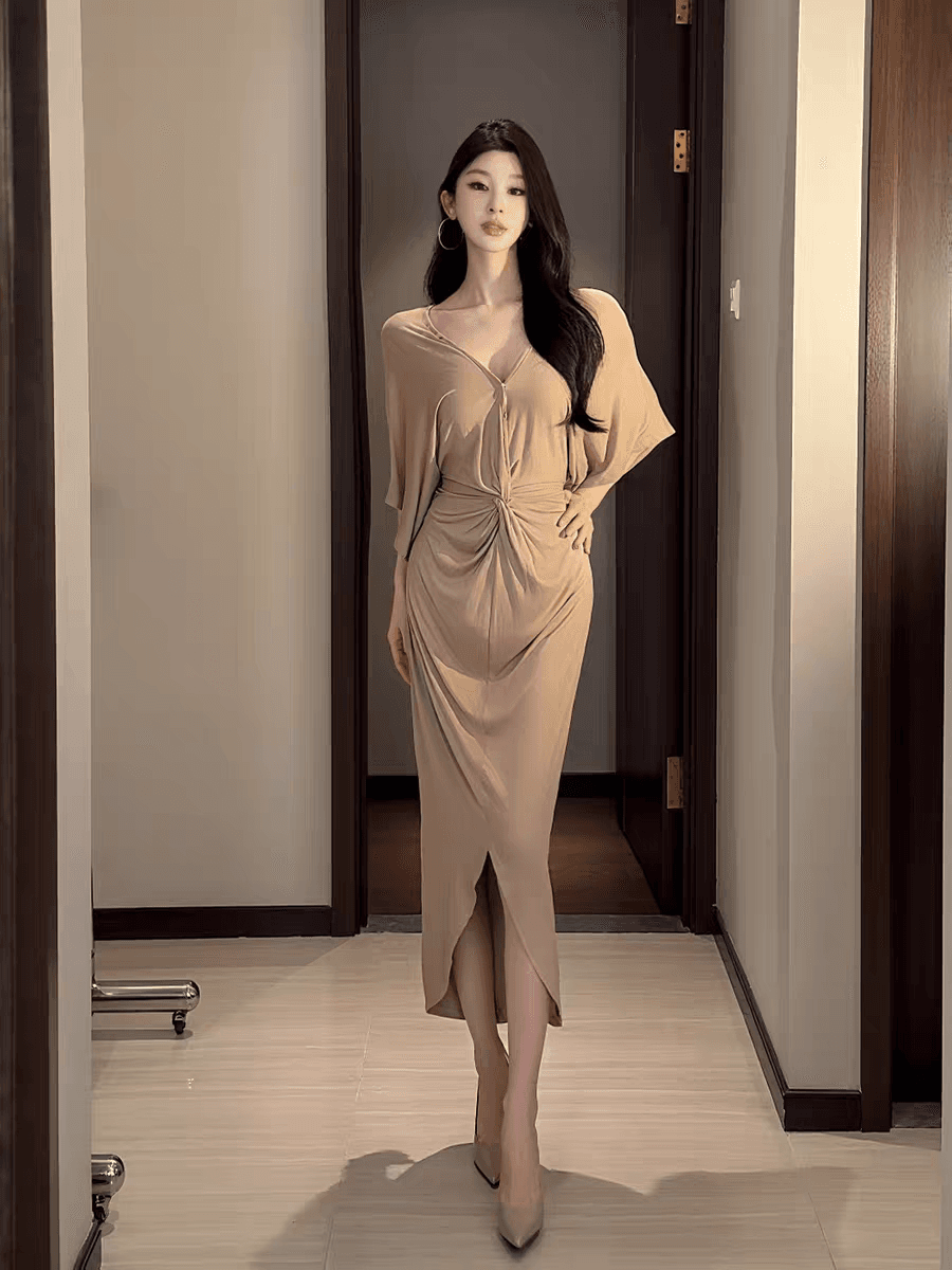 품격 우아함 V넥 드레스 여름 비틀림 디자인 센스 트임 타이트 스커트 커피 색상 롱 스커트 여성 상세 이미지 6