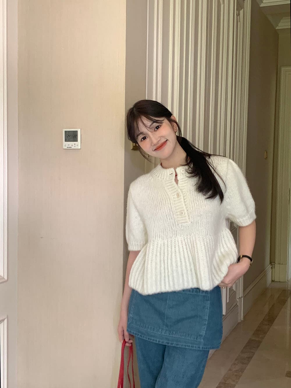실사 작은 대중 한 부서 레트로 소녀 라운드 넥 세 버클 니트 스택 착용 거품 소매 반팔 스웨터 상세 이미지 96