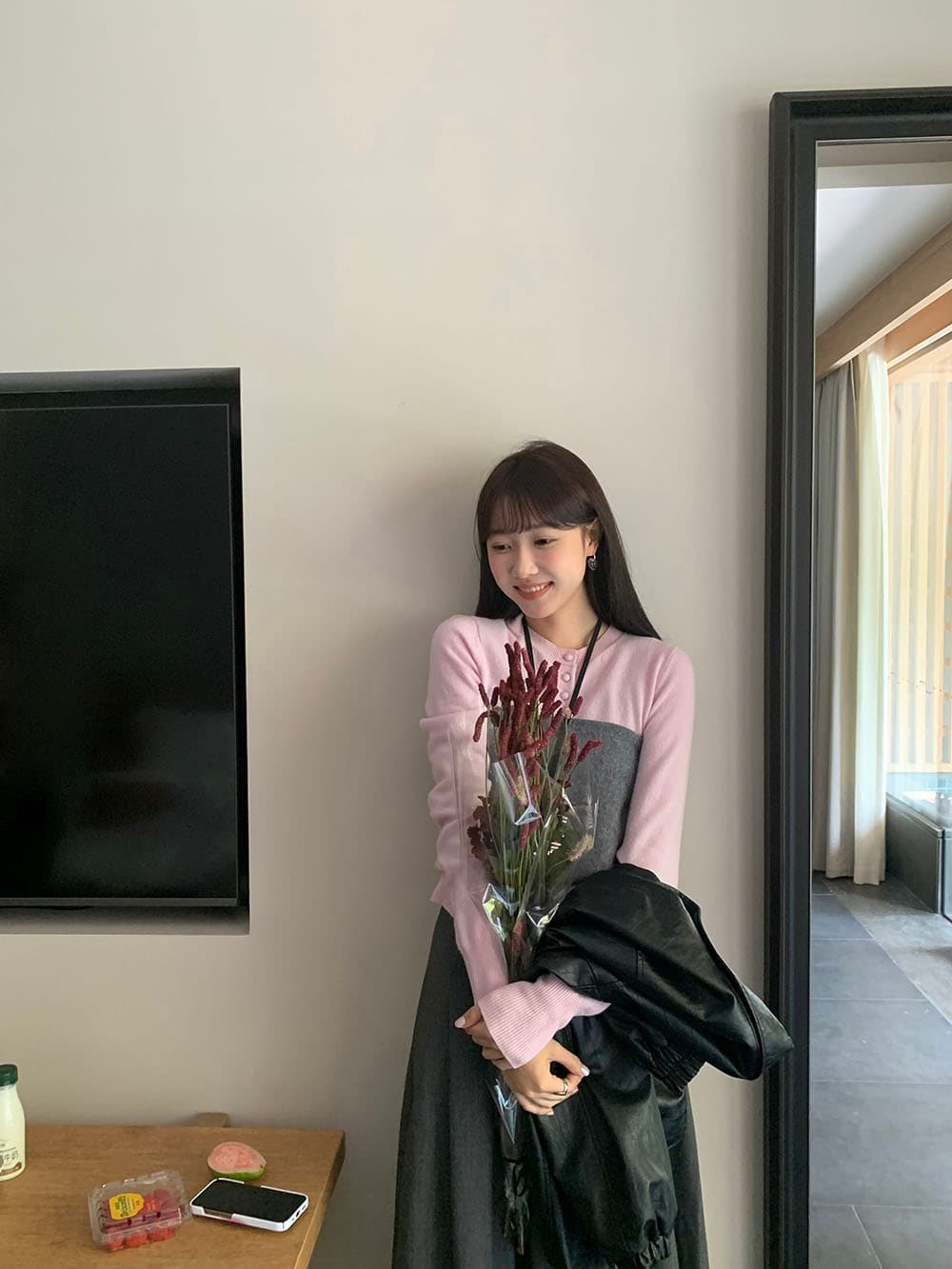 실사 레트로 한 부서 활력 소녀 디스플레이 화이트 라운드 넥 니트 단일 행 패키지 버클 보온 긴팔 스웨터 상세 이미지 18
